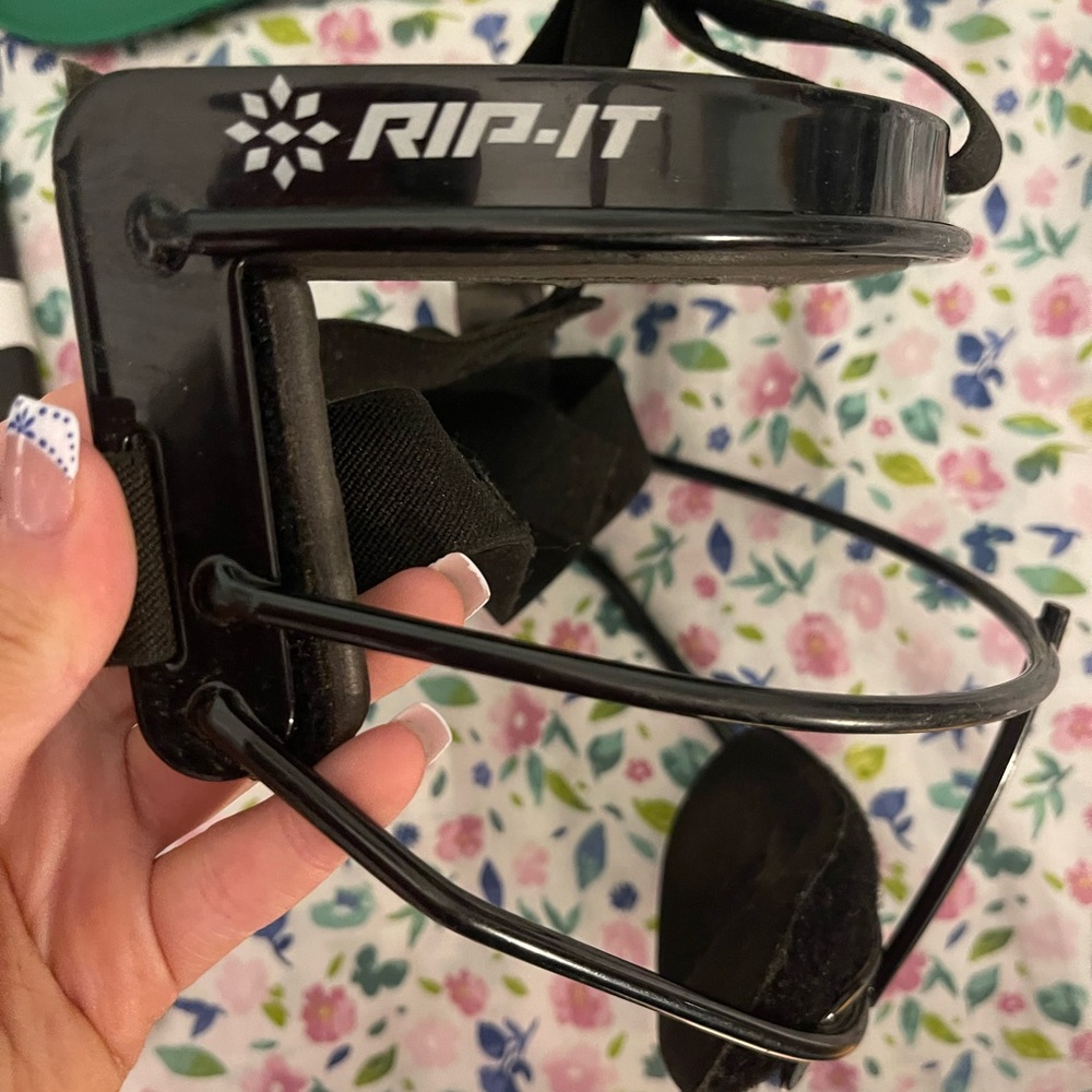 softball face cover rip-it
